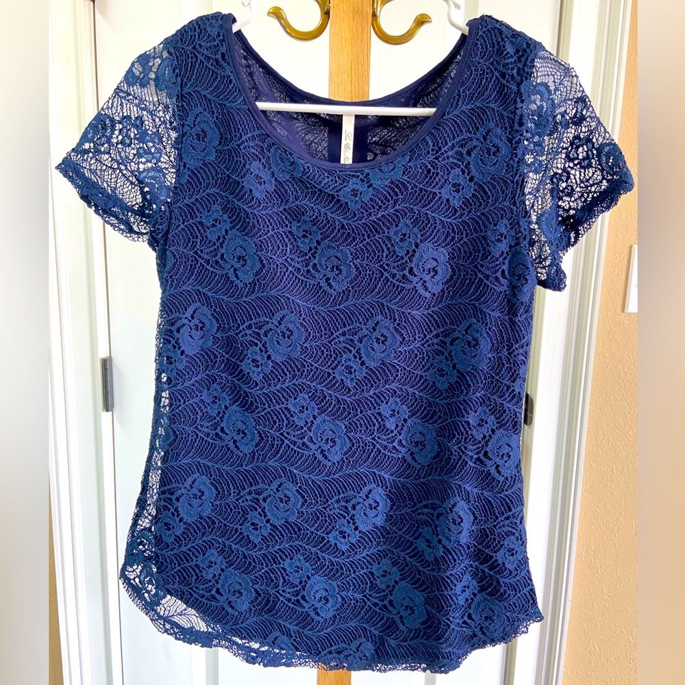 Leo and Nicole top